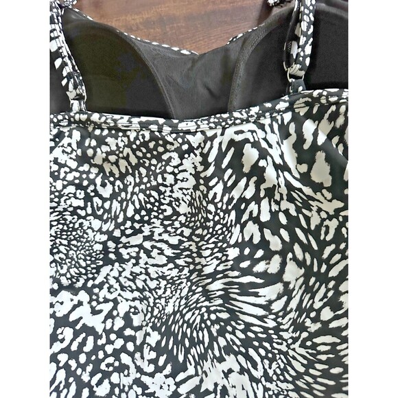 Swim Solutions Women's Plus Size Printed Flyaway Fauxkini One Piece Swimsuit 20W - Picture 10 of 11